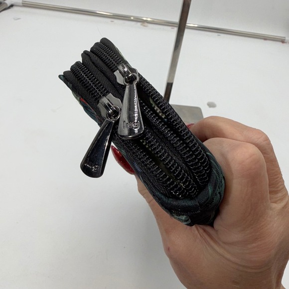 LUG Australia Jungle Safari Elephants Cheetahs Zip Around Wallet Clutch - Picture 5 of 11